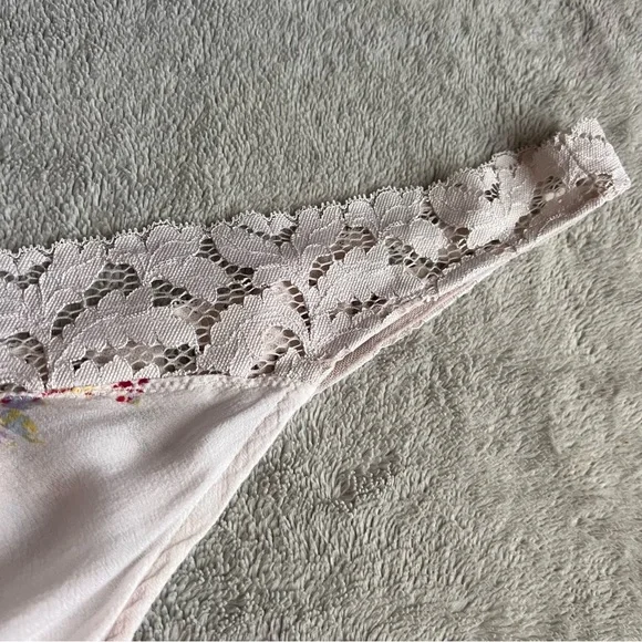 Free People Intimately Morning Rose Sleeveless Floral Lace Bohemian Cami Top - Picture 7 of 12